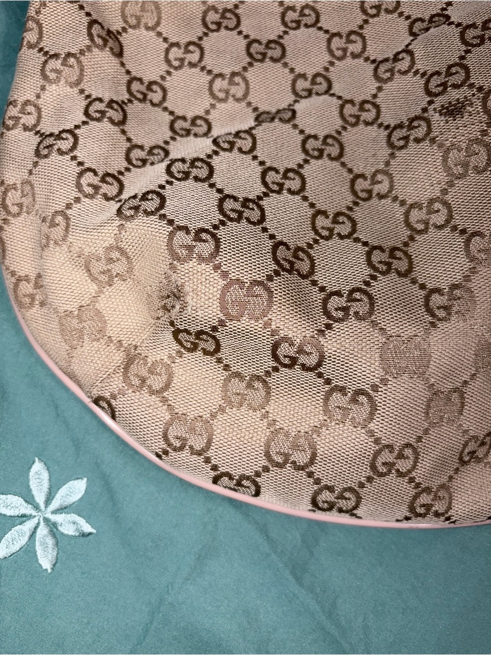 Gucci Beige GG Canvas Hobo with Pink Trim and Strap - Picture 11 of 13